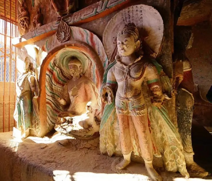 抵达马蹄寺后直接前往特窟金塔寺石窟(团费内含)8:00 出发前往马蹄寺2