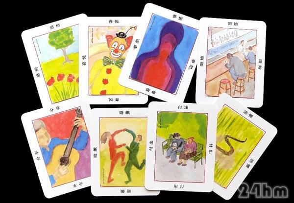 oh卡牌是一种奇妙的心理投射测试工具,是心灵的一面镜子,用于团体个体