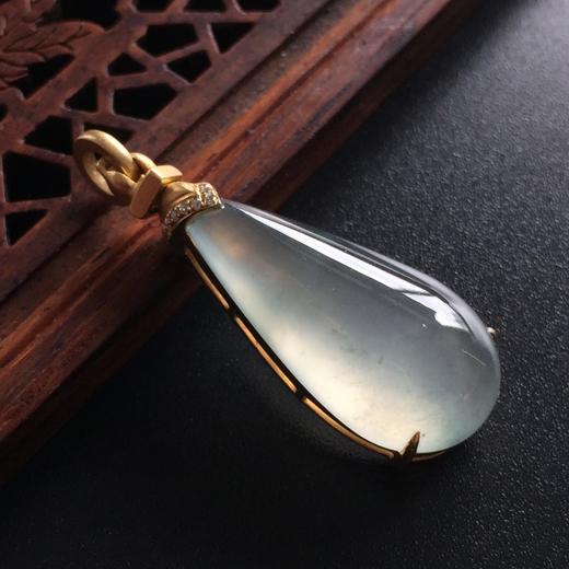 【63163】翡翠冰种飘花水滴吊坠