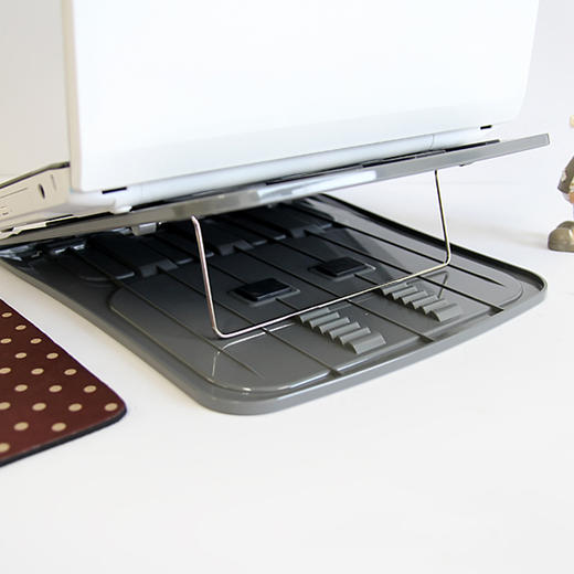 笔记本电脑支架 膝上桌托床上桌 便携可折叠带鼠标垫【D】 商品图3