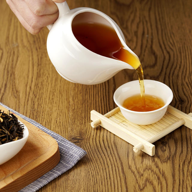 金帆 荔枝红茶 云南高山生态特殊中小叶种茶 250g 精美铁罐