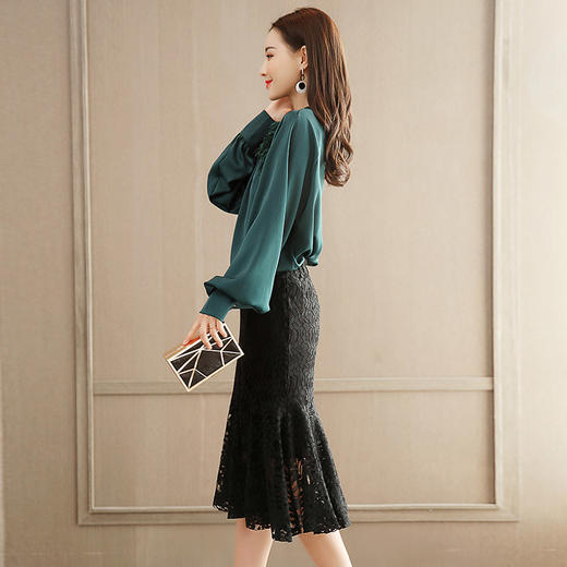 2018春款韩版时尚灯笼袖上衣 蕾丝半身裙套装GZHY-C133C76935 商品图3