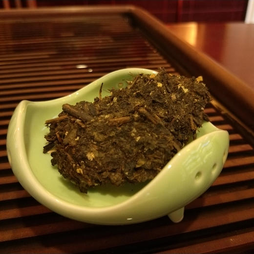 陈年荷香茯砖茶 商品图1