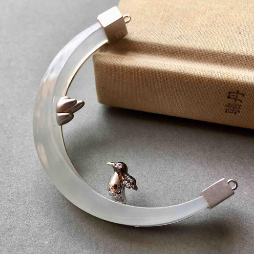 滑雪主题设计师款翡翠吊坠18k白金镶嵌 商品图0