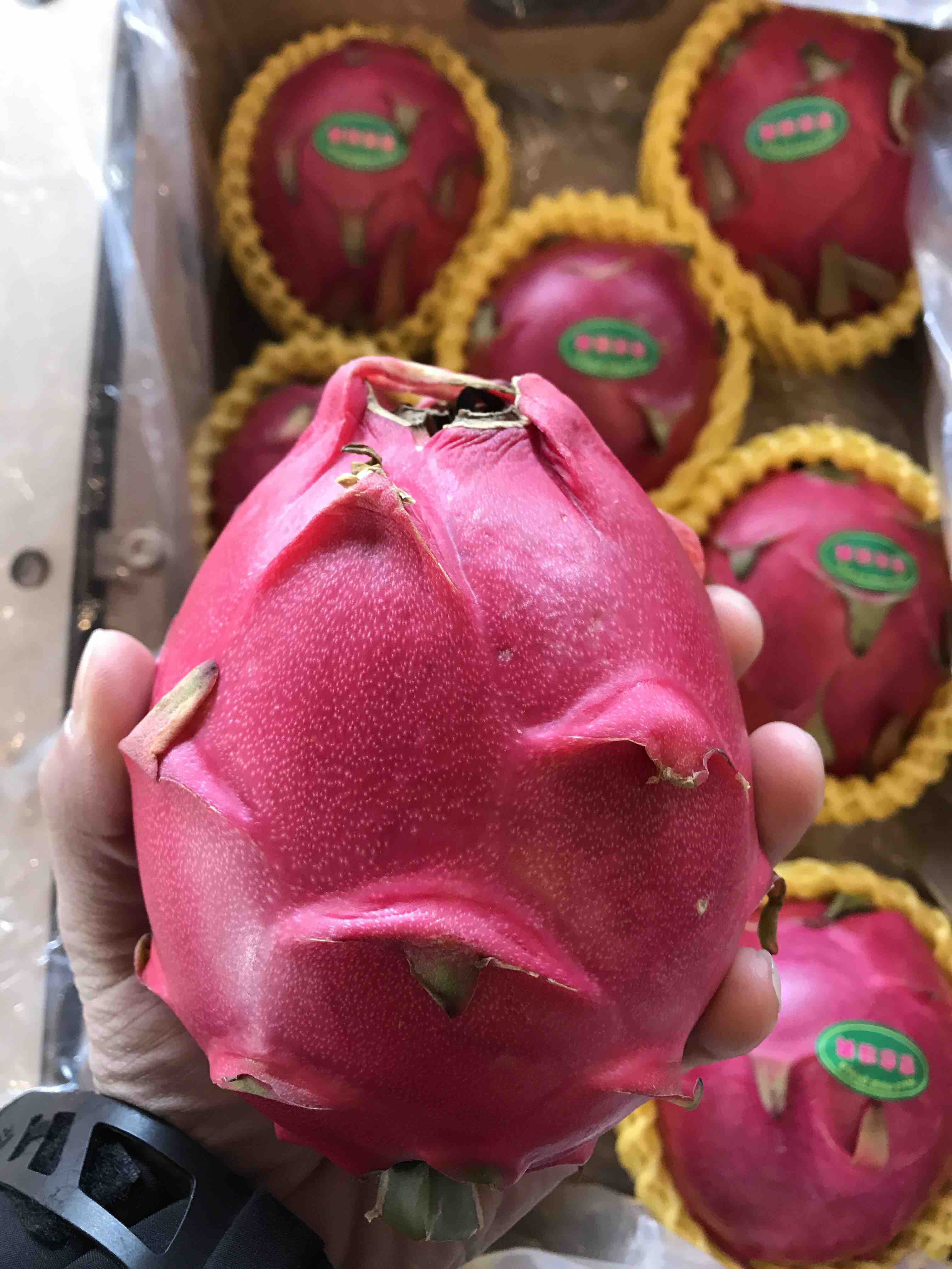 花青素高,甜度高,新鲜度高,台湾蜜宝,最好吃的蜜宝火龙果商品详情微信