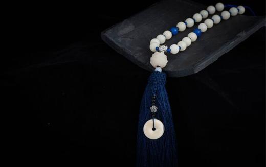 复古汽车车挂、菩提根、藏银材质，精雕莲花，中空内置 商品图5