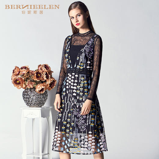 1S6835-黑色连衣裙--写实与抽象--《智慧之光-波斯艺术》 商品图3