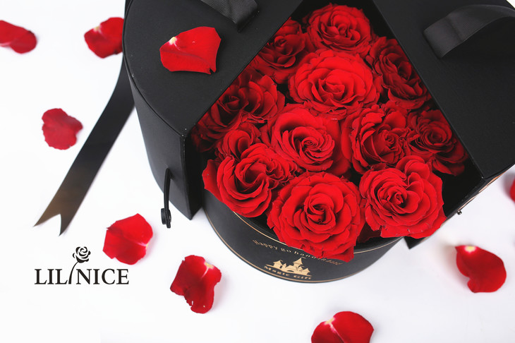"爱的心跳"——红玫瑰花盒
