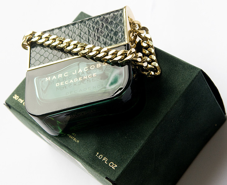 妖娆性感小手袋香水堕落marcjacobsdecadence30ml100ml