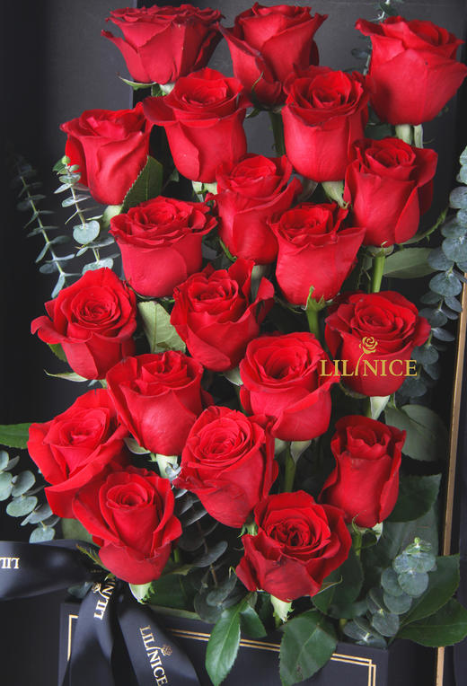 自由女神红玫瑰花盒