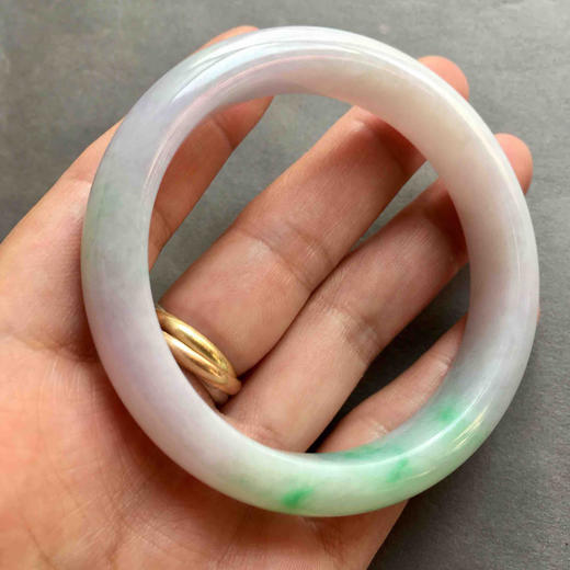 春带彩的翡翠手镯，糯种紫罗兰加阳绿56 商品图7
