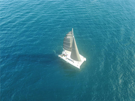 帆船上的潜水假日，黑武士号Apo Reef船宿/PG外岛一日游 商品图0
