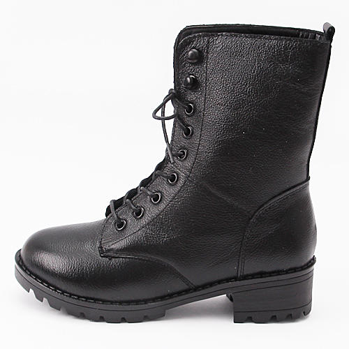 37码女士黑色低跟保暖加绒短靴帅气军靴马丁靴c33