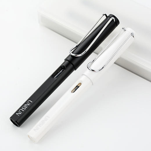 开拓者钢笔两只装送墨胆一盒 商品图4