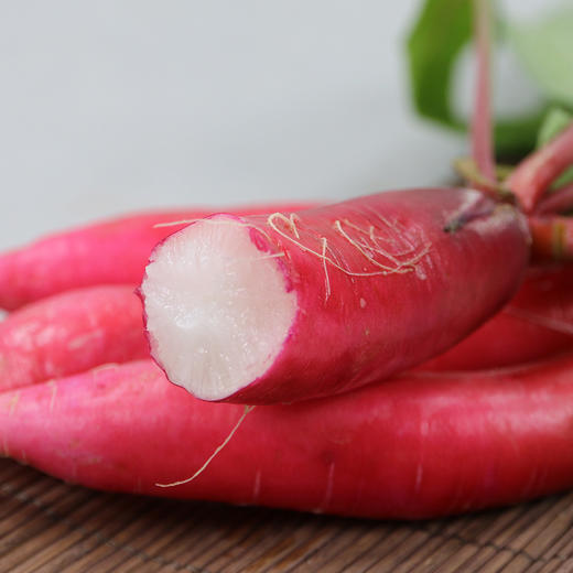 【密云】水萝卜1斤  爽脆多汁  甘甜微辣新鲜现拔  红皮白肉 适合生吃蘸酱 腌泡菜   商品图5