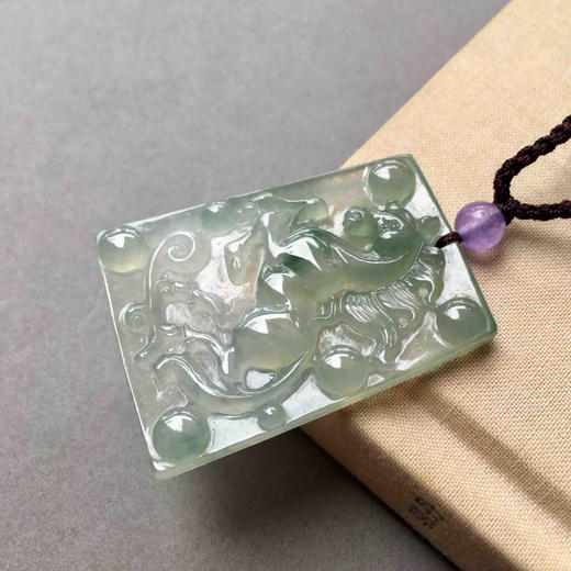 冰种飘花翡翠马牌 商品图2