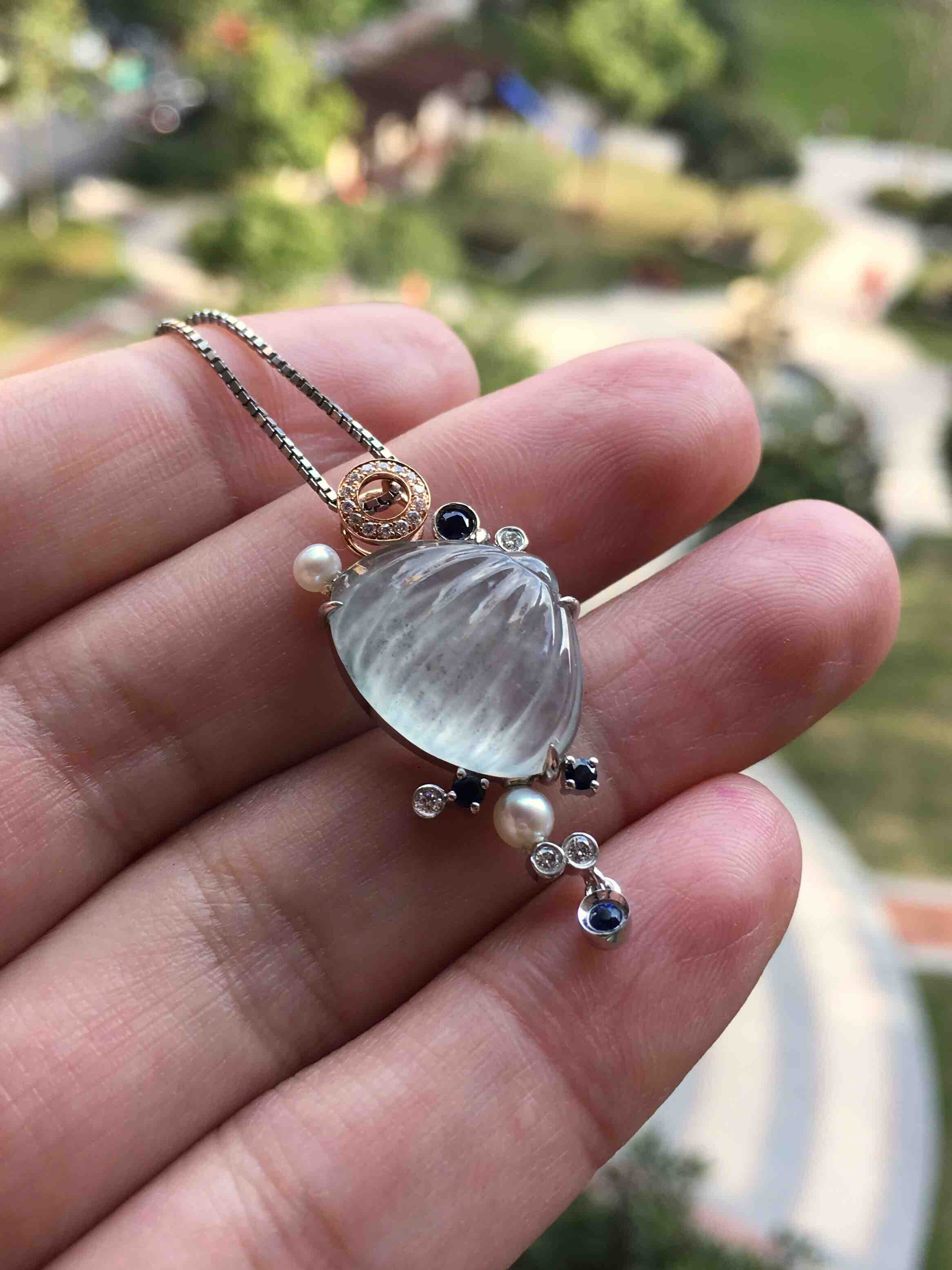 高冰种翡翠贝壳18k白金钻石镶嵌