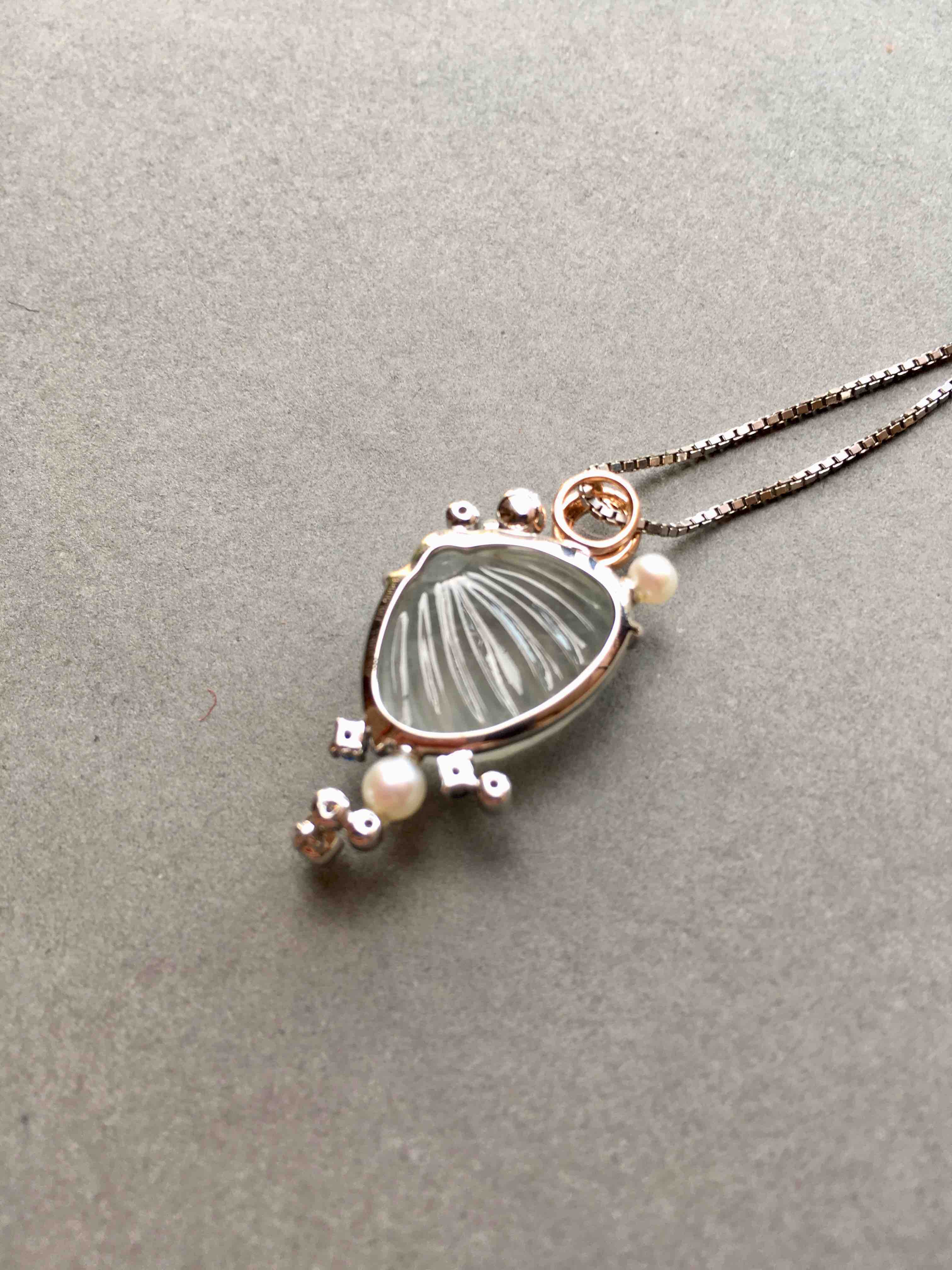 高冰种翡翠贝壳18k白金钻石镶嵌