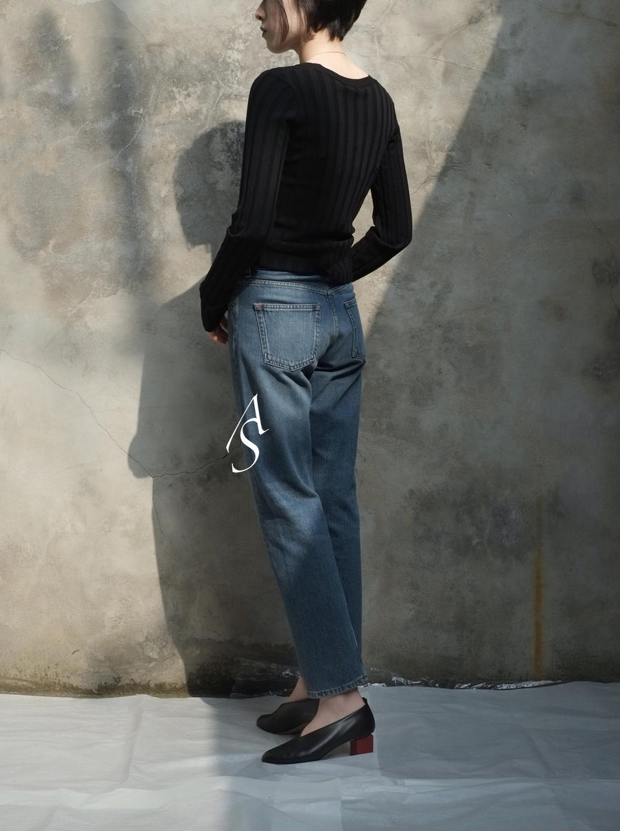 toteme 18ss 水洗蓝松身牛仔裤