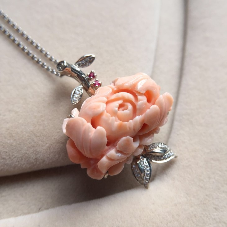 秒杀价!不议价【45021】粉珊瑚牡丹花吊坠