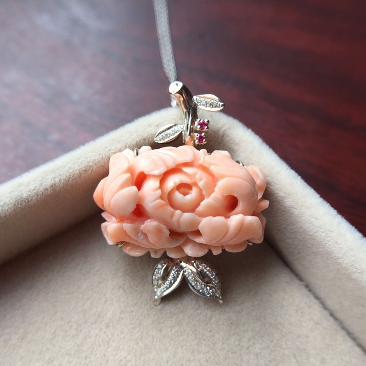 秒杀价!不议价【45021】粉珊瑚牡丹花吊坠