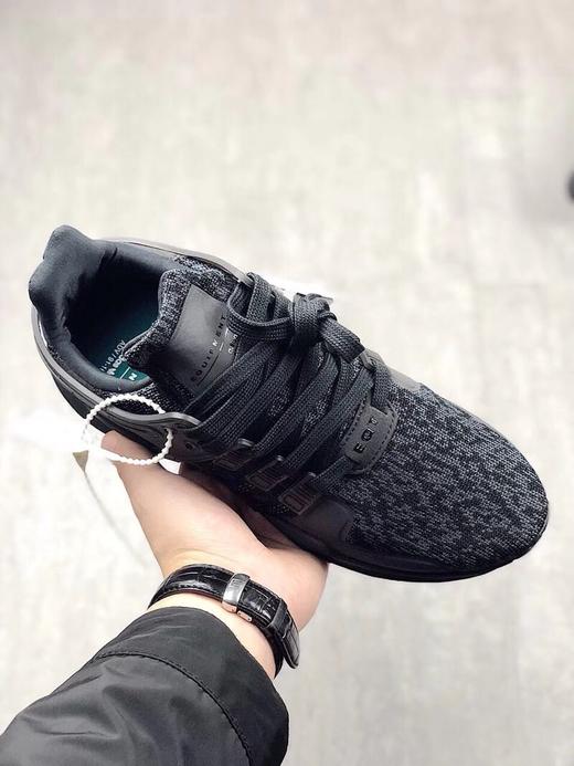 点此购买阿迪情侣款adidas三叶草eqtsupportadv黑武士休闲跑鞋3644码