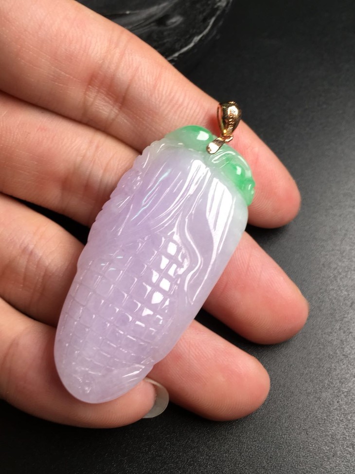 【d10337】翡翠冰糯种春彩玉米吊坠