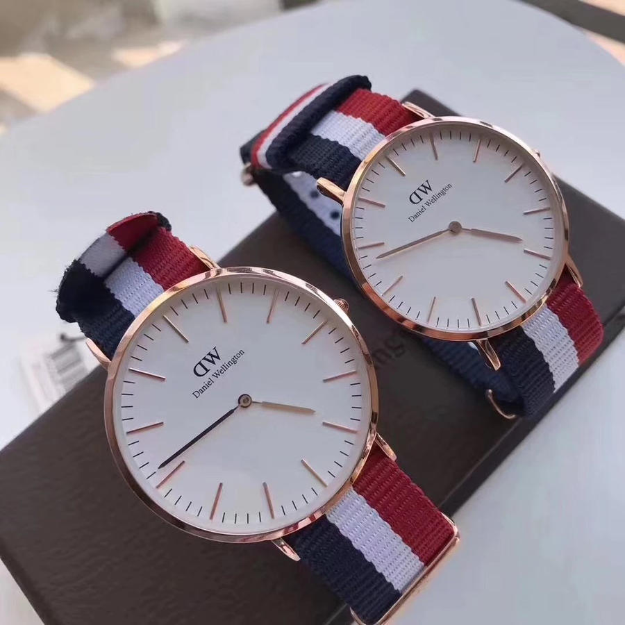 丹尼尔惠灵顿dw 金色原装石英机芯情侣手表(颜色联系客服)