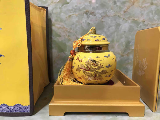 【至尊】瓷罐单罐 半斤装 一套50元（本产品为包装盒） 商品图4