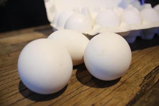 海兰白鸡蛋