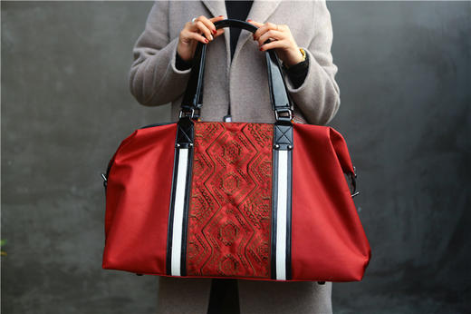 山谷居民原创品牌苗绣公文包——雅毕基 商品图5