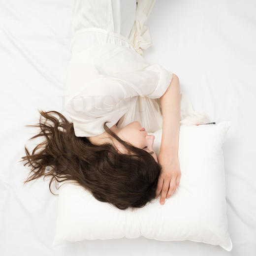【疫情预售】专业护颈防过敏枕头 商品图1