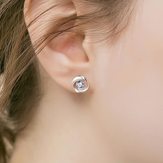 winy唯一 新款足银耳钉女个性小巧设计气质感耳环镶嵌宝石网红耳饰寓意礼物 商品图1