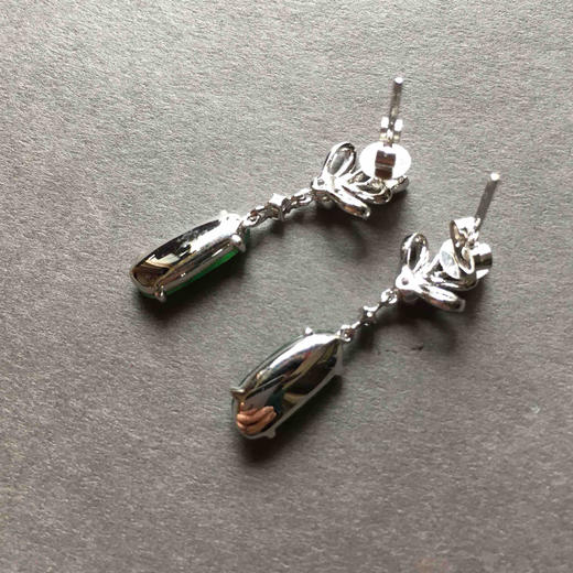 高冰种阳绿福豆耳坠18k白金钻石镶嵌 商品图7