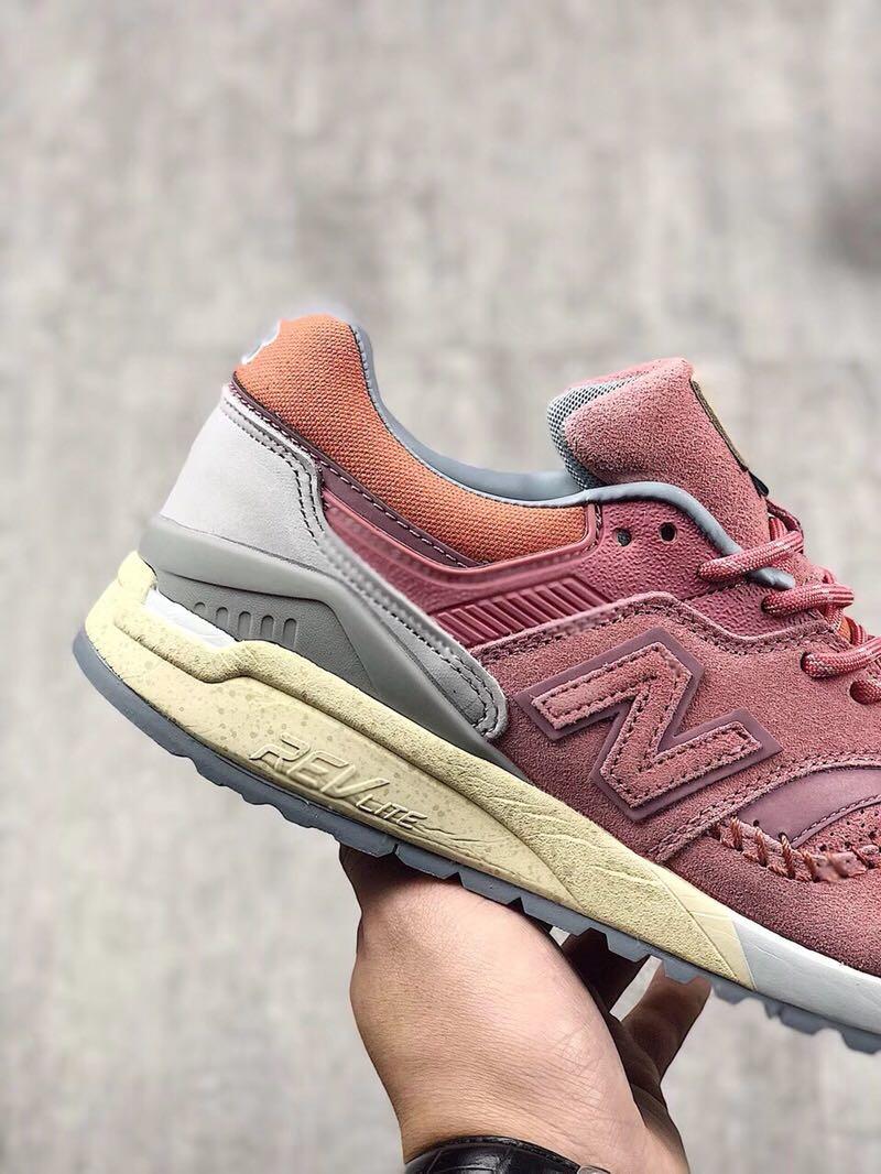 点此购买 新百伦 情侣款 new balance 997.5 复古跑鞋 35-44码