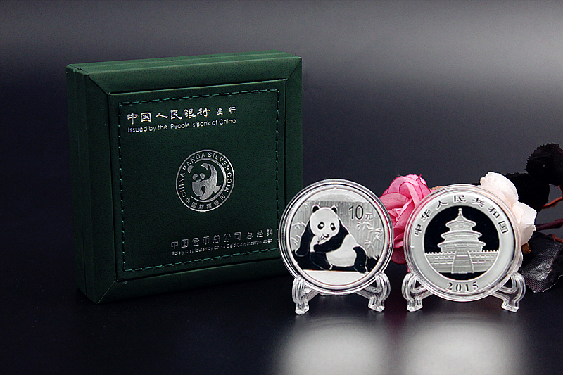 2015版1盎司熊猫银币