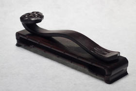 「小叶紫檀」如意底座