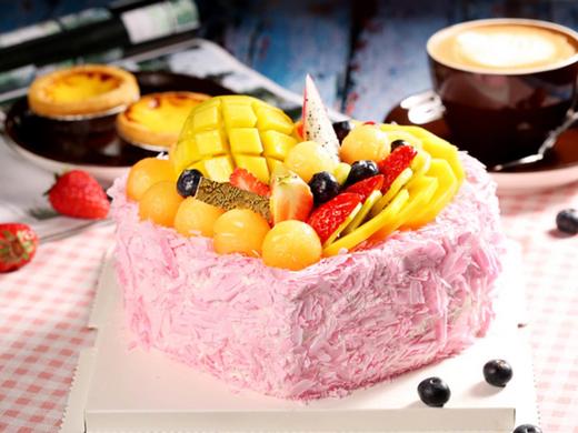 粉巧克力心形水果蛋糕（动物奶油） 商品图0