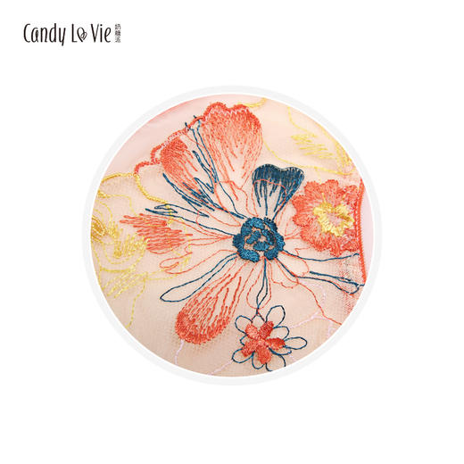 灿烂配套 刺绣内裤 芬达色 低腰女三角裤 奶糖派Candy La Vie 商品图3