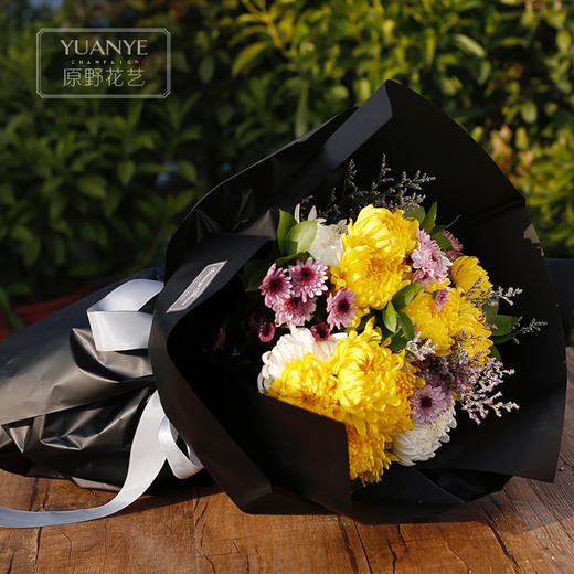 清明节鲜花扫墓鲜花祭祀鲜花祭拜鲜花黄菊花白菊花花束 商品图0