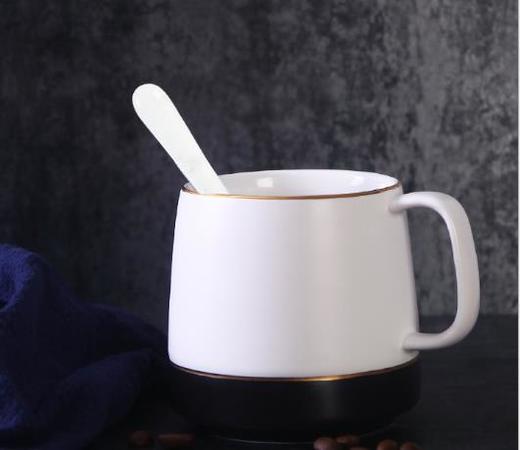 【水杯】。陶瓷欧式咖啡杯碟白领小奢华水杯简约复古办公室描金带勺杯子 商品图3