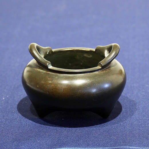 深腹三足巧耳香炉 商品图0