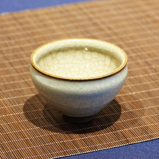 台湾洪琦轩冰裂纹大肚杯 商品图0