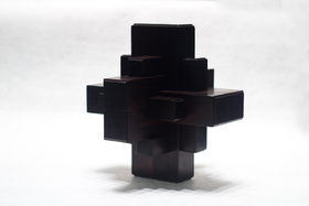 「小叶紫檀」鲁班锁