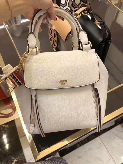 7折！Tory burch 专柜新款Half Moon 半月包 商品图1