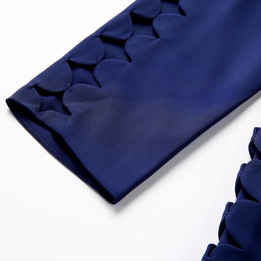 EITIE爱特爱女装秋款时尚简约修身镂空收腰短款包臀一步裙连衣裙 商品图6