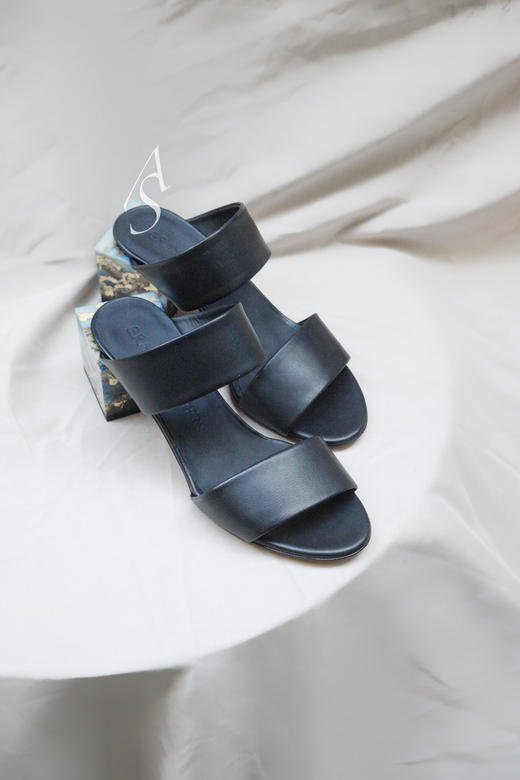 Gray Matters 理石跟双带凉鞋 鎏金蓝/自然棕 商品图4