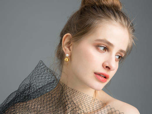 Pearl moments 小星球珍珠耳钉 商品图1