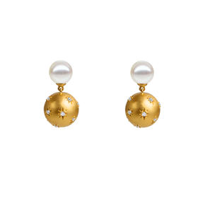 Pearl moments 小星球珍珠耳钉