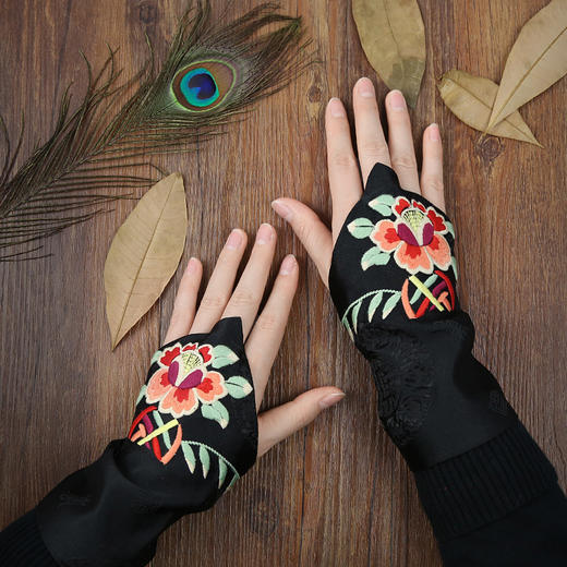 杨丽萍老师同款 | 扶桑织锦绣花半指手套 商品图1